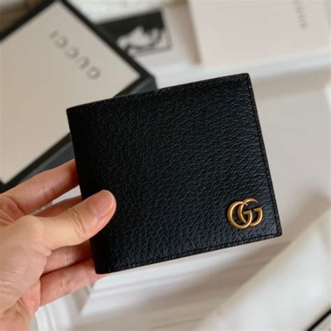 how heavy are gucci wallets|Gucci wallet price list.